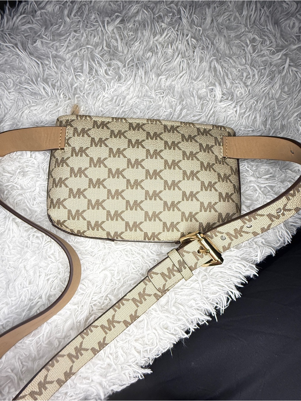 Michael Kors Beige Logo Canvas with Pale Pink Leather Center Crossbody - Picture 4 of 4